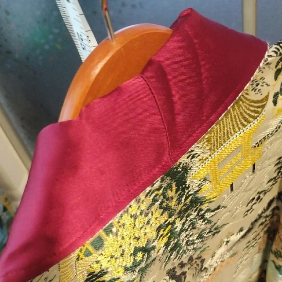 Vintage Japanese Smoking Jacket - Picture 15 of 17